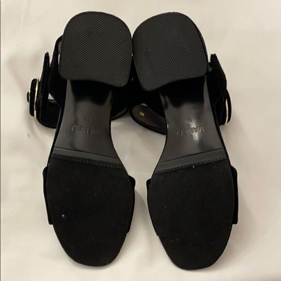 VANELI SZ 8N BLACK VELVET SANDALS.  NEW - Picture 5 of 7